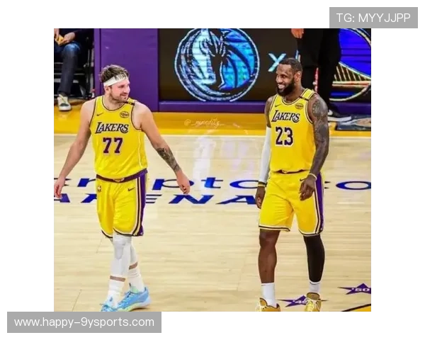 湖人交易流言升温詹姆斯领衔联盟格局或迎新变局季后赛前夕引爆热议 湖人交易流言升温詹姆斯领衔联盟格局或迎新变局季后赛前夕引爆热议