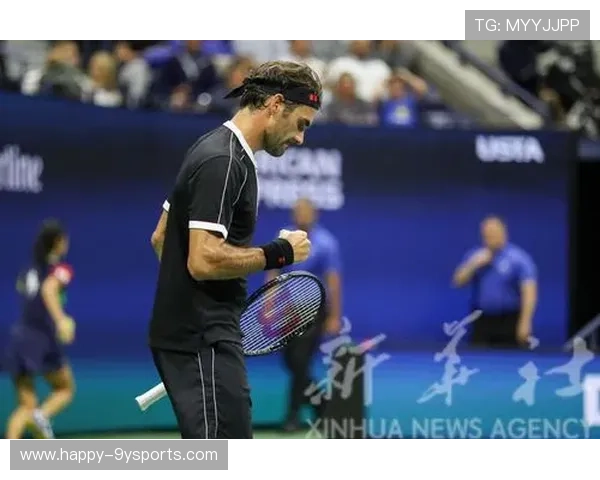 网球赛事最新动态：费德勒复出首战表现亮眼 小威重返赛场备战新赛季