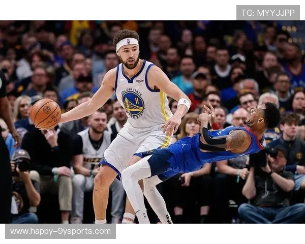 NBA最新战报巨星对决引爆赛场季后赛格局再度生变引发热议持续 NBA最新战报巨星对决引爆赛场季后赛格局再度生变引发热议持续