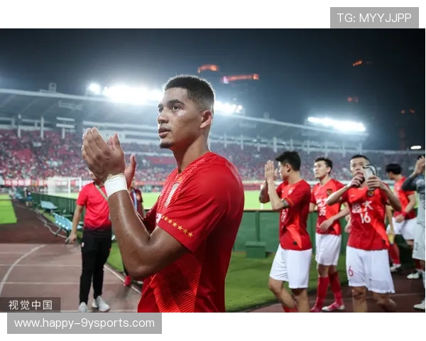 斯温登俱乐部最新动态与阵容调整引发球迷热议与未来走势关注