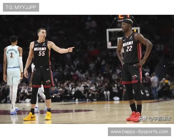 NBA热火冲击东部新格局巴特勒领军全力争冠引爆季后赛话题 NBA热火冲击东部新格局巴特勒领军全力争冠引爆季后赛话题